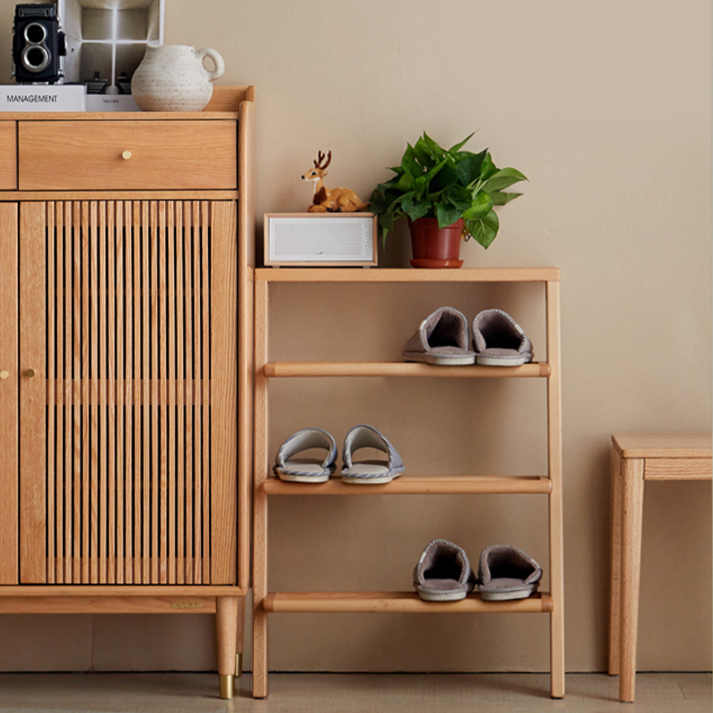 100% 已售出 木制梯形鞋架(自然色)