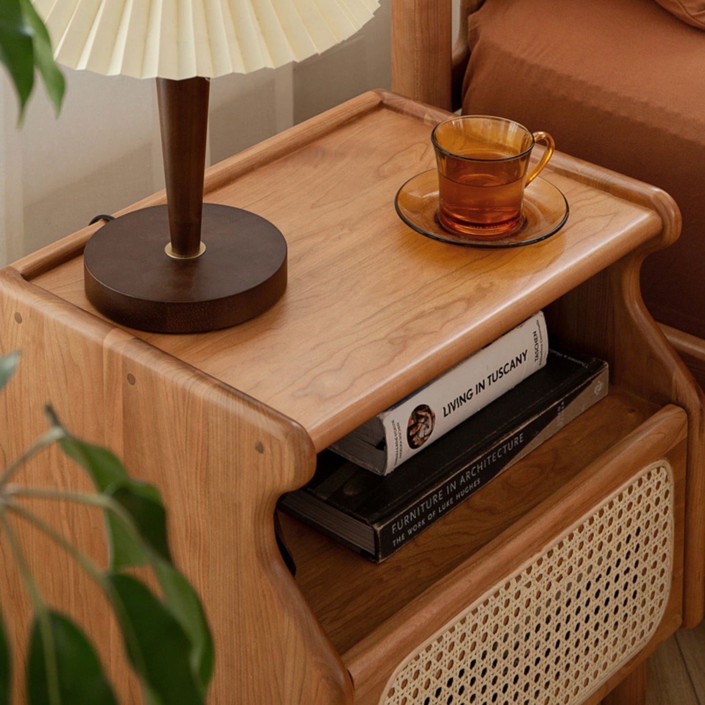 100% 已售出 木制现代藤条床头柜(自然色)