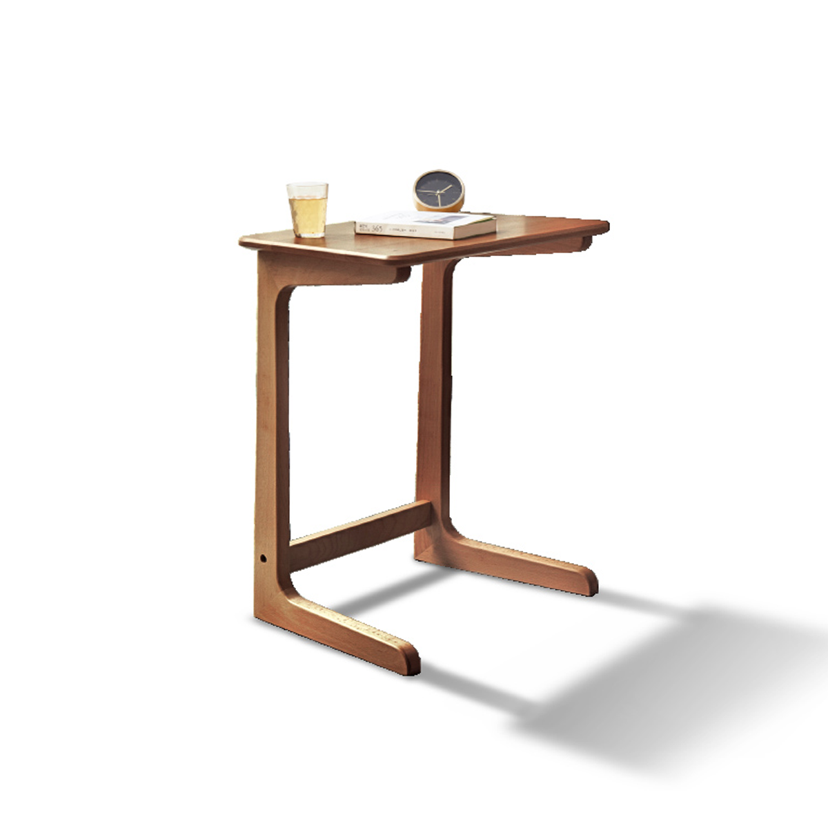 适合小空间的 100% 实木 C 型边桌(胡桃木)