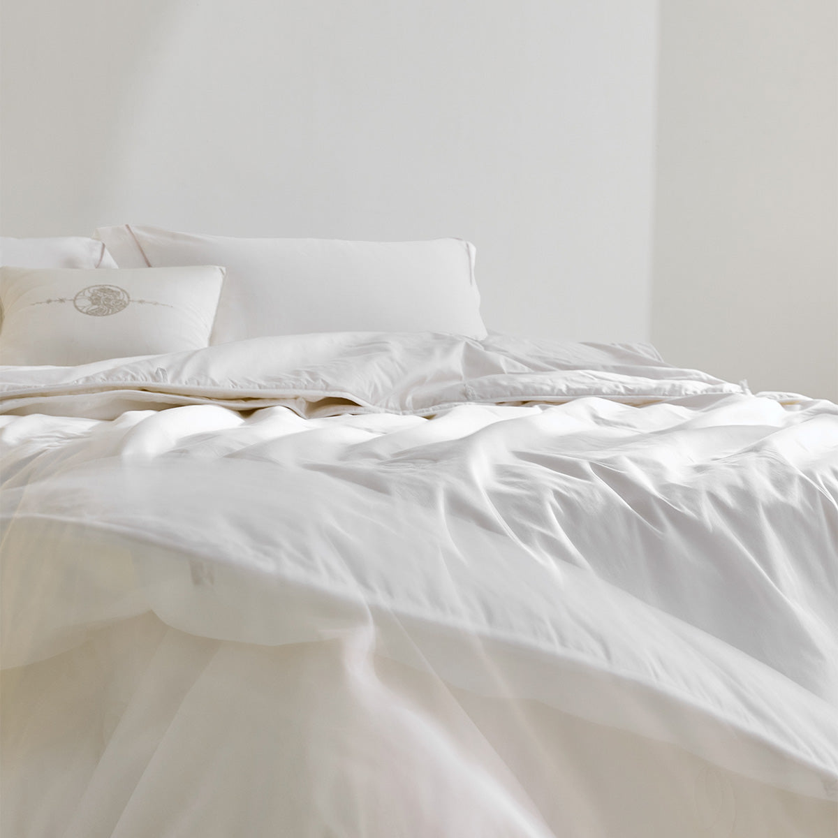 SilkSoft Silk Comforter