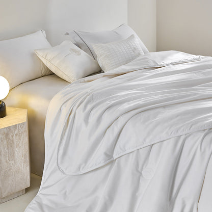 SilkSoft Silk Comforter